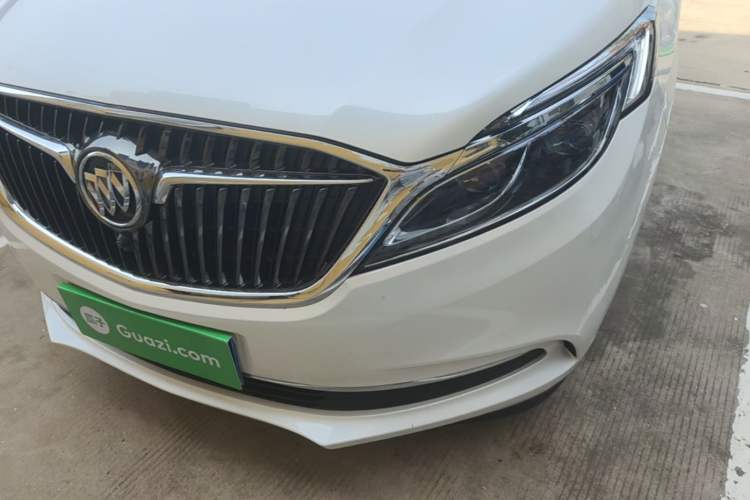 Used Buick GL8 2017 ES 28T Premium Version China V Standard Left Front Headlight