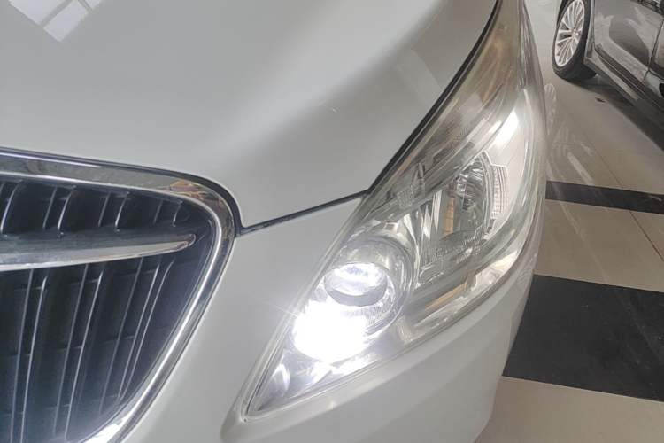 Used Buick GL8 2017 25S Luxury Version China V Standard Left Front Headlight