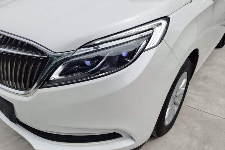 Used Buick GL8 2017 ES 28T Premium Version China V Standard Left Front Headlight