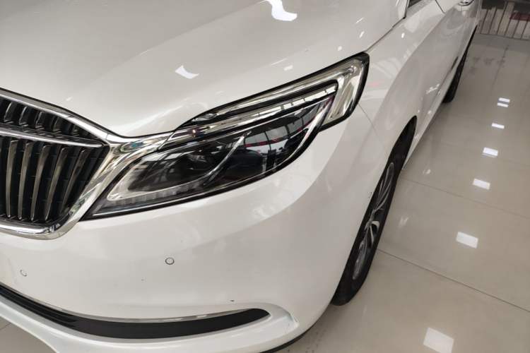 Used Buick GL8 2017 ES 28T Flagship Model China V Standard Left Front Headlight