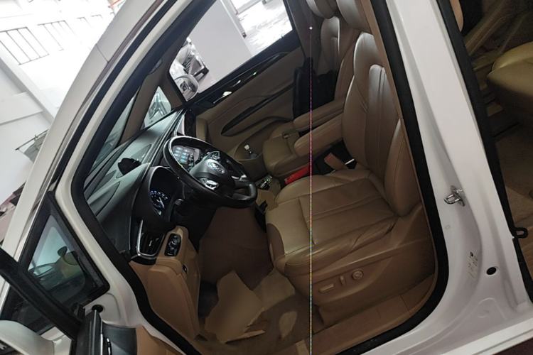 Used Buick GL8 2017 ES 28T Premium Version China V Standard Left Front Seat