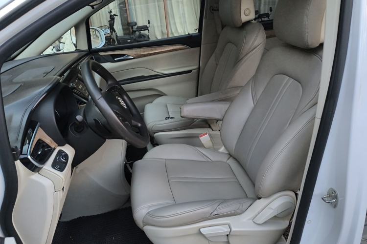 Used Buick GL8 2017 ES 28T Comfort Model China V Standard Left Front Seat