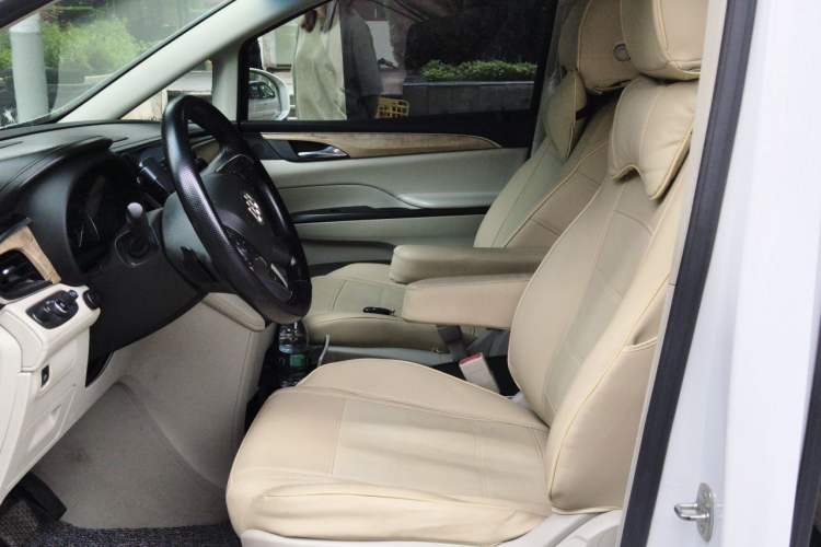 Used Buick GL8 2017 ES 28T Comfort Model China V Standard Left Front Seat