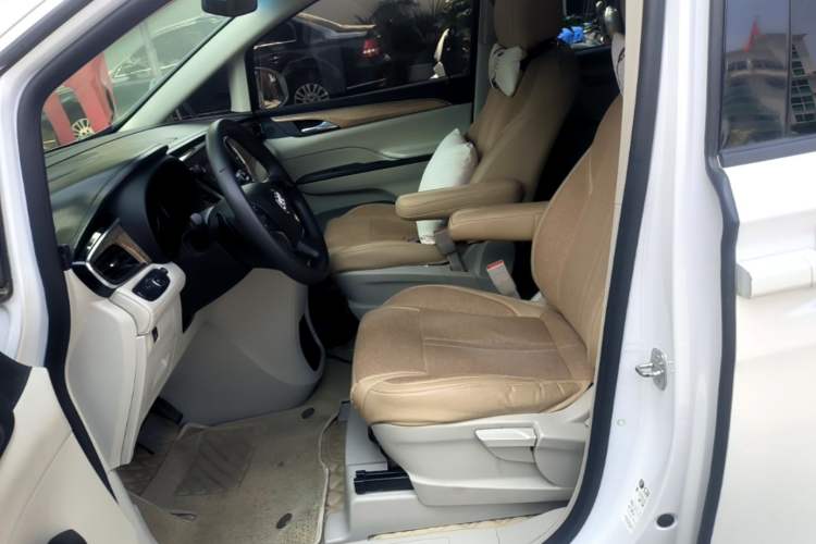 Used Buick GL8 2017 ES 28T Comfort Model China V Standard Left Front Seat
