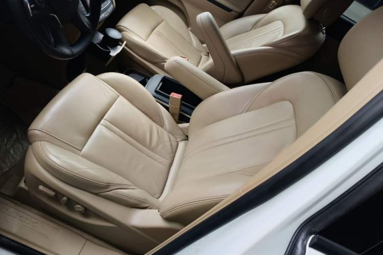 Used Buick GL8 2017 ES 28T Premium Version China V Standard Left Front Seat