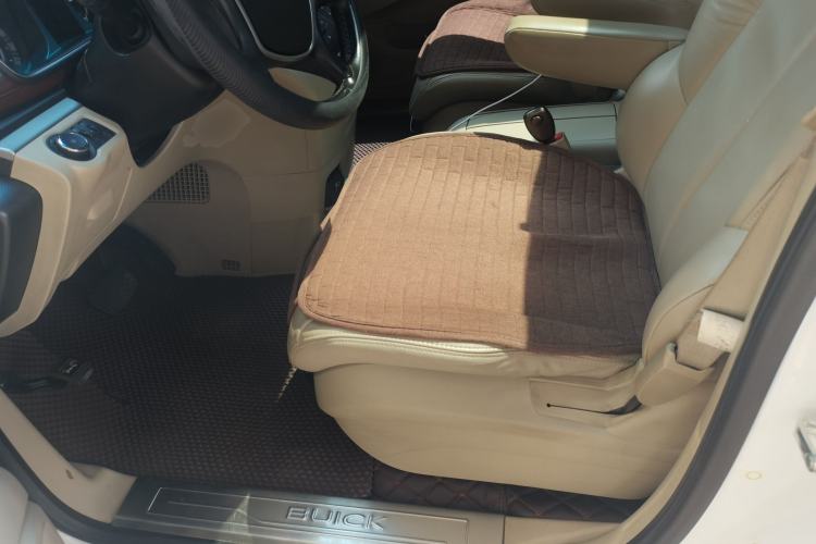 Used Buick GL8 2017 25S Luxury Version China V Standard Left Front Seat