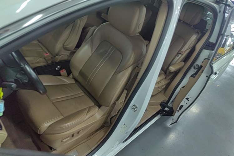 Used Buick GL8 2017 ES 28T Flagship Model China V Standard Left Front Seat