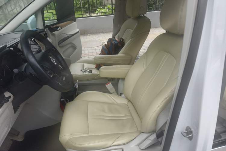 Used Buick GL8 2017 ES 28T Comfort Model China V Standard Left Front Seat