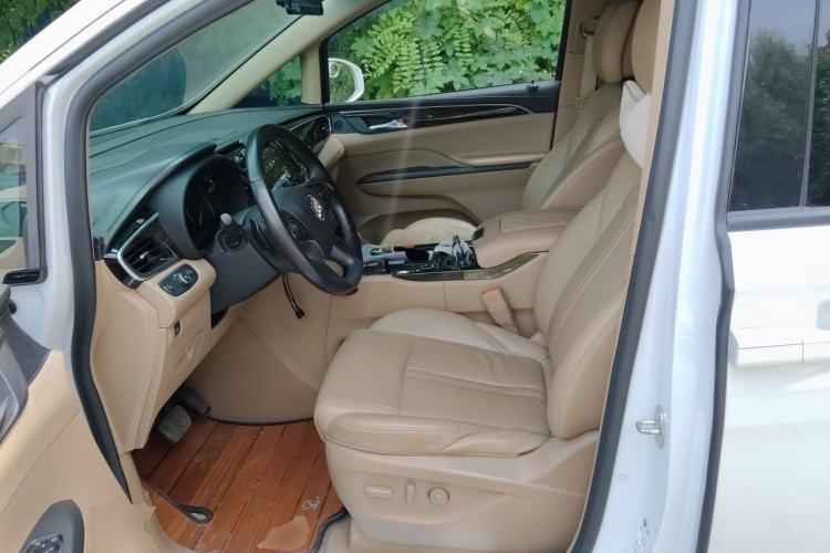 Used Buick GL8 2017 ES 28T Premium Version China V Standard Left Front Seat