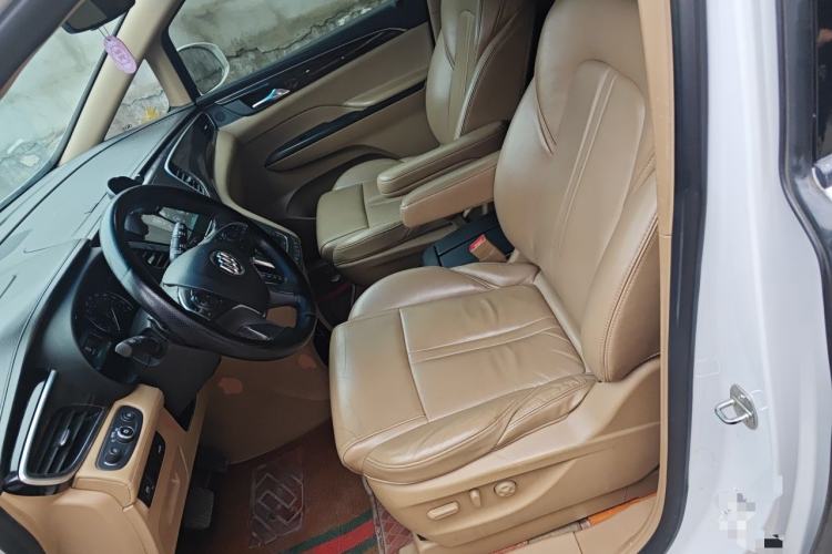 Used Buick GL8 2017 ES 28T Premium Version China V Standard Left Front Seat