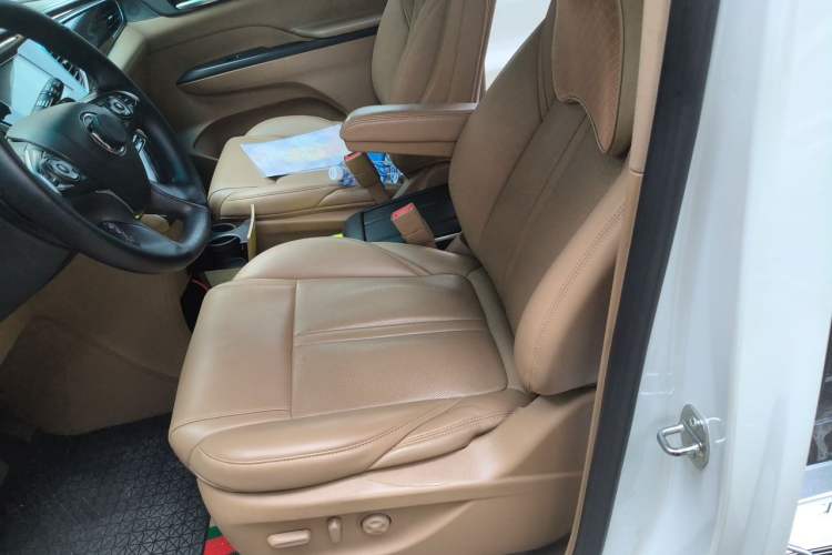 Used Buick GL8 2017 ES 28T Luxury Model China V Standard Left Front Seat