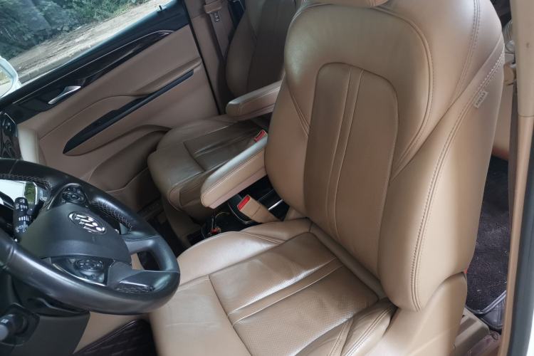 Used Buick GL8 2017 ES 28T Flagship Model China V Standard Left Front Seat