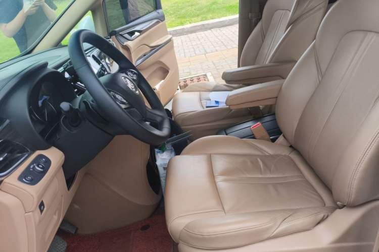 Used Buick GL8 2017 ES 28T Luxury Model China V Standard Left Front Seat