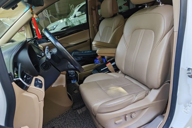 Used Buick GL8 2017 ES 28T Luxury Model China V Standard Left Front Seat