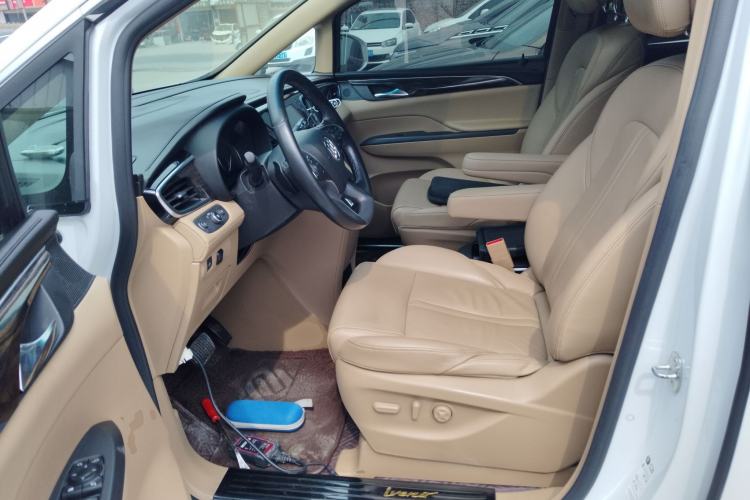 Used Buick GL8 2017 ES 28T Premium Version China V Standard Left Front Seat
