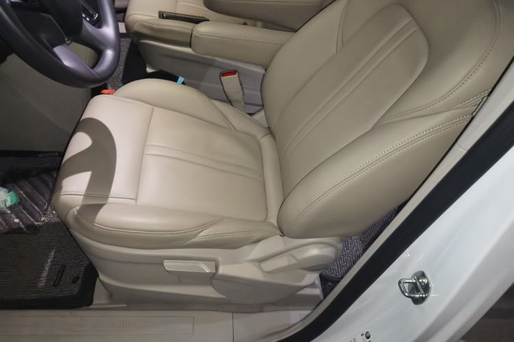 Used Buick GL8 2017 ES 28T Comfort Model China V Standard Left Front Seat