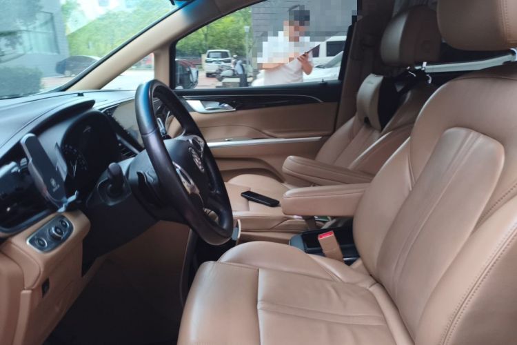 Used Buick GL8 2017 ES 28T Premium Version China V Standard Left Front Seat
