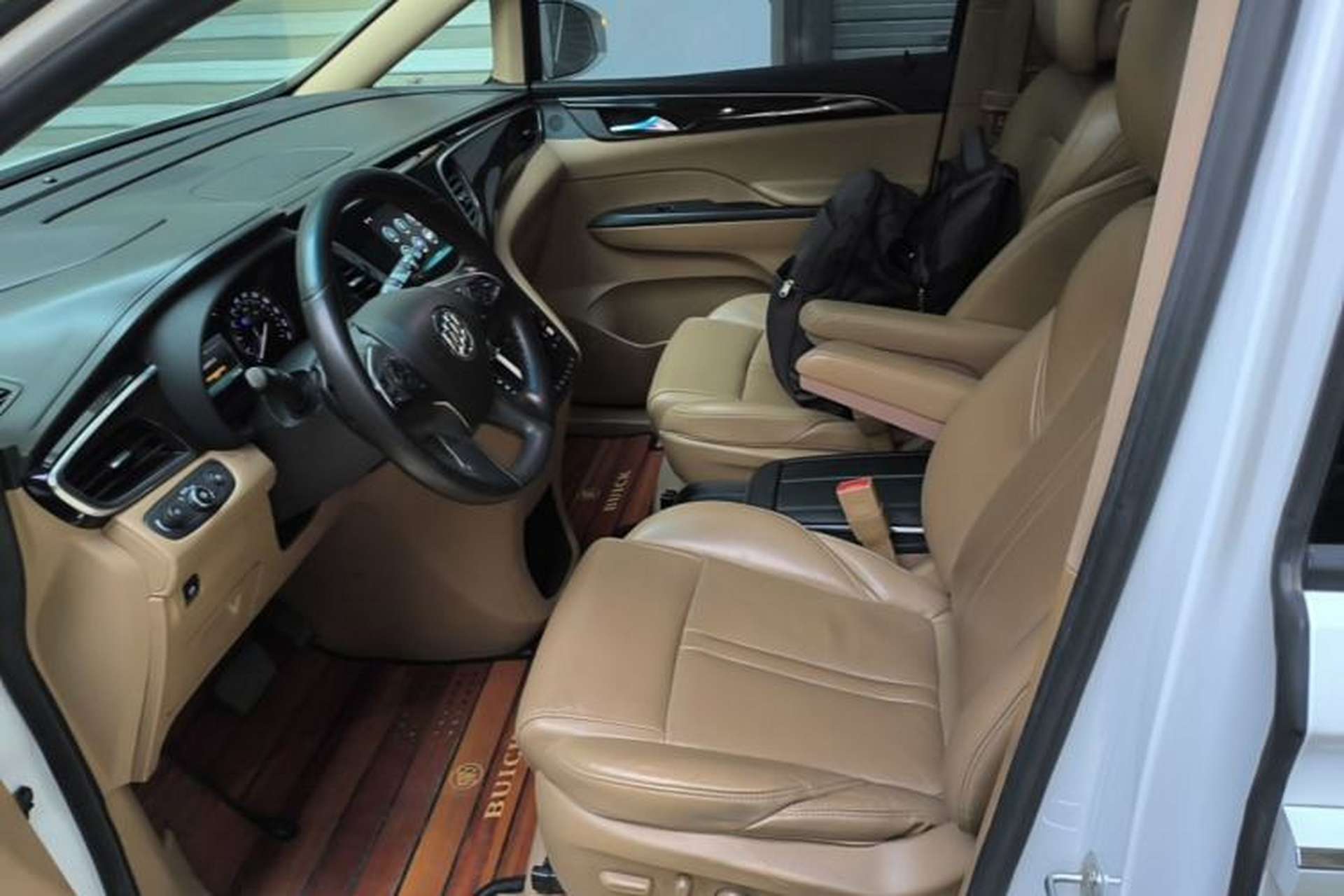 Used Buick GL8 2017 ES 28T Luxury Model China V Standard Left Front Seat
