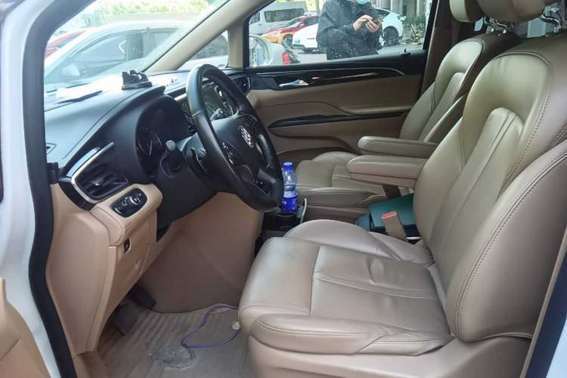 Used Buick GL8 2017 ES 28T Luxury Model China V Standard Left Front Seat