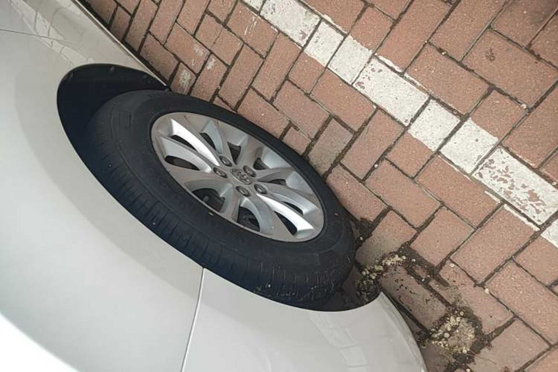 Used Buick GL8 2017 ES 28T Premium Version China V Standard Left Front Wheel Hub