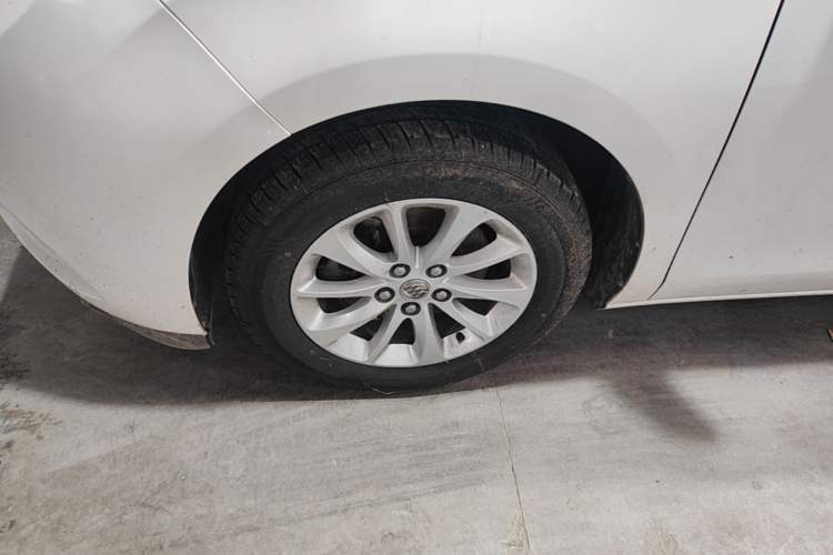 Used Buick GL8 2017 ES 28T Comfort Model China V Standard Left Front Wheel Hub