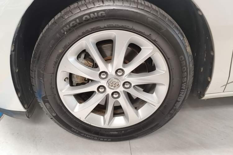 Used Buick GL8 2017 ES 28T Premium Version China V Standard Left Front Wheel Hub