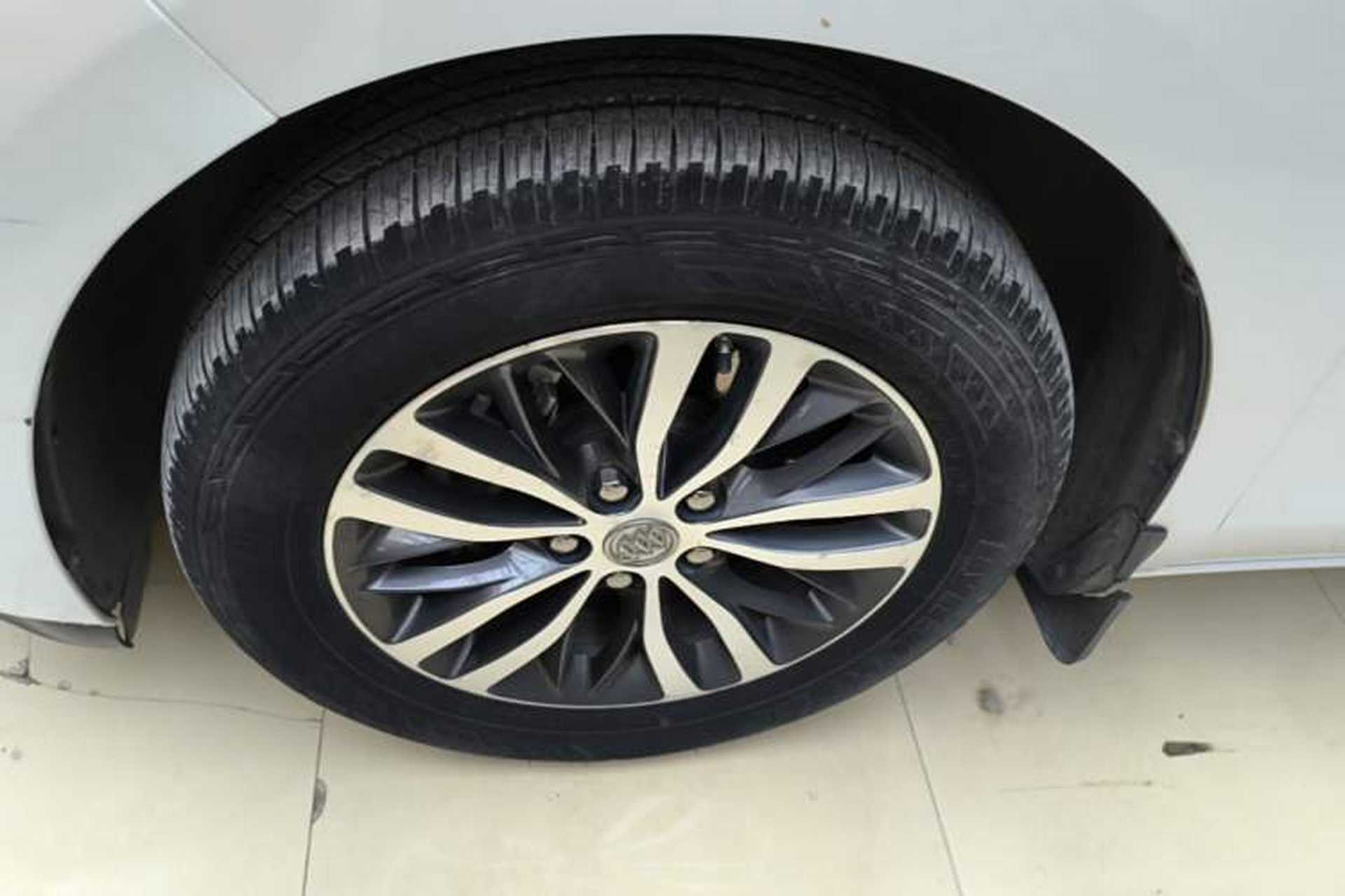 Used Buick GL8 2017 ES 28T Luxury Model China V Standard Left Front Wheel Hub