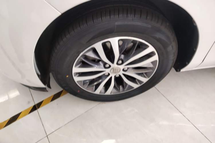 Used Buick GL8 2017 ES 28T Luxury Model China V Standard Left Front Wheel Hub