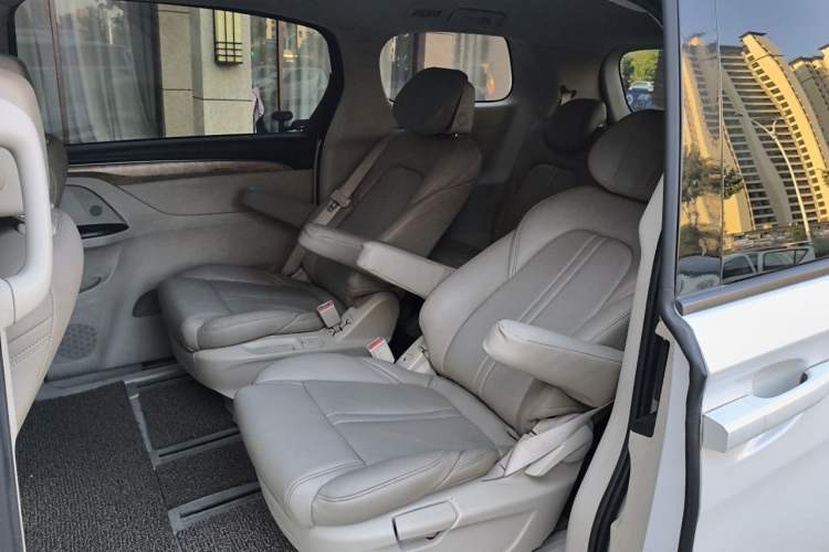 Used Buick GL8 2017 ES 28T Comfort Model China V Standard Left Rear Seat