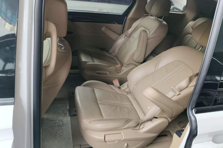 Used Buick GL8 2017 ES 28T Premium Version China V Standard Left Rear Seat
