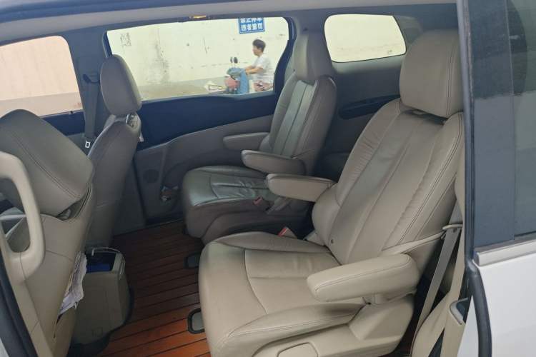 Used Buick GL8 2017 25S Luxury Version China V Standard Left Rear Seat