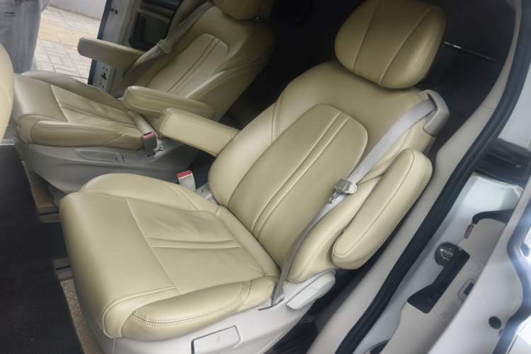 Used Buick GL8 2017 ES 28T Comfort Model China V Standard Left Rear Seat