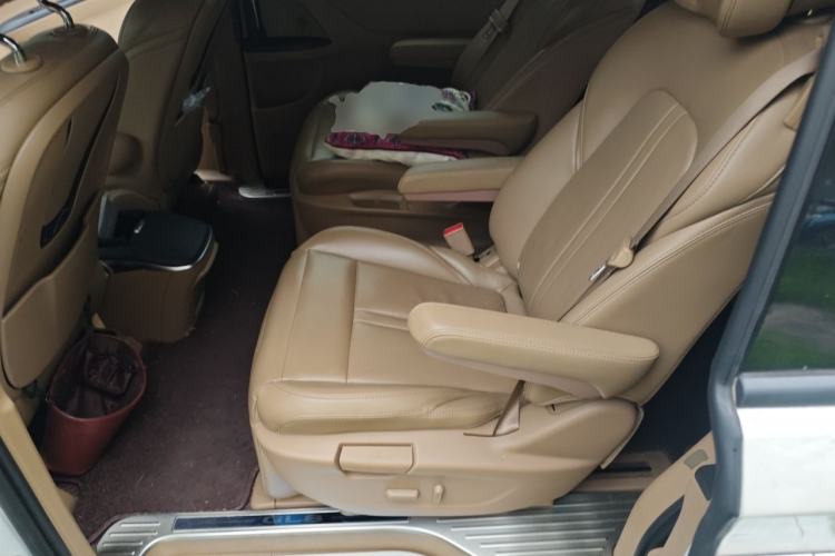 Used Buick GL8 2017 ES 28T Luxury Model China V Standard Left Rear Seat