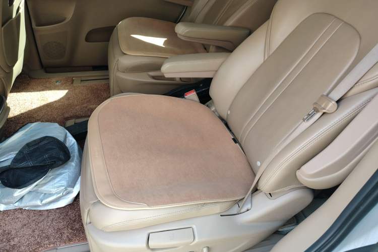 Used Buick GL8 2017 ES 28T Luxury Model China V Standard Left Rear Seat