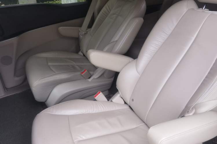 Used Buick GL8 2017 25S Prestige Version China V Standard Left Rear Seat