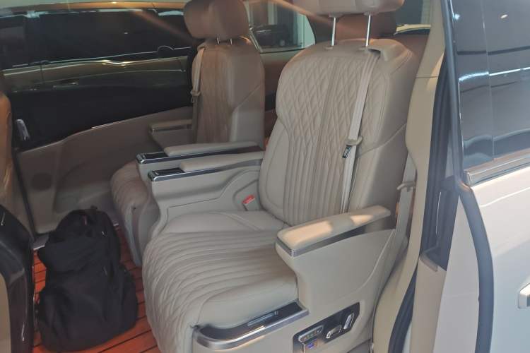 Used Buick GL8 2017 25S Prestige Version China V Standard Left Rear Seat
