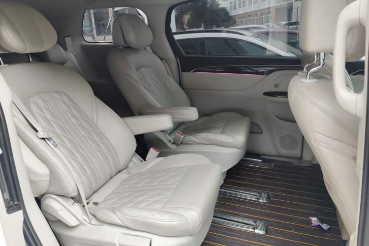 Used Buick GL8 2017 ES 28T Comfort Model China V Standard Left Rear Seat