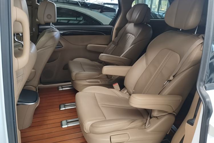 Used Buick GL8 2017 ES 28T Premium Version China V Standard Left Rear Seat