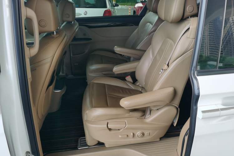 Used Buick GL8 2017 ES 28T Flagship Model China V Standard Left Rear Seat