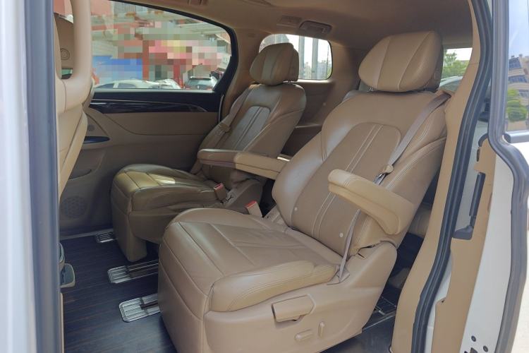Used Buick GL8 2017 ES 28T Luxury Model China V Standard Left Rear Seat