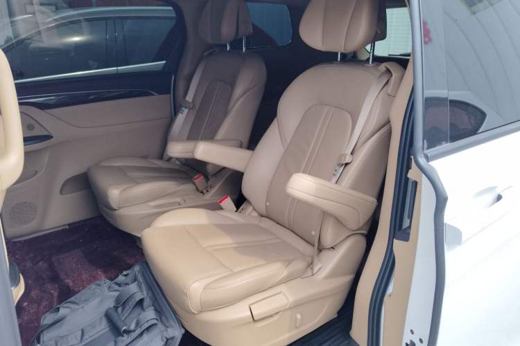 Used Buick GL8 2017 ES 28T Premium Version China V Standard Left Rear Seat