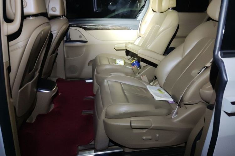 Used Buick GL8 2017 ES 28T Luxury Model China V Standard Left Rear Seat