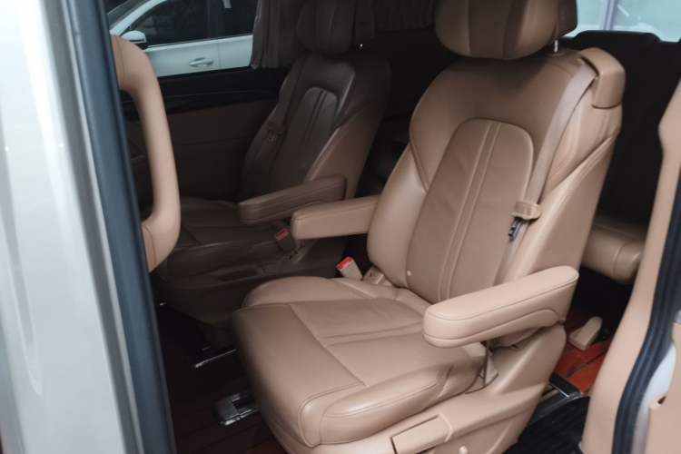 Used Buick GL8 2017 ES 28T Premium Version China V Standard Left Rear Seat