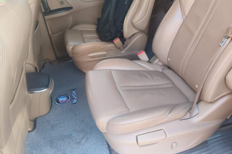 Used Buick GL8 2017 ES 28T Premium Version China V Standard Left Rear Seat