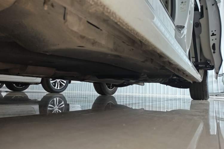 Used Buick GL8 2017 ES 28T Comfort Model China V Standard Left Side Sill