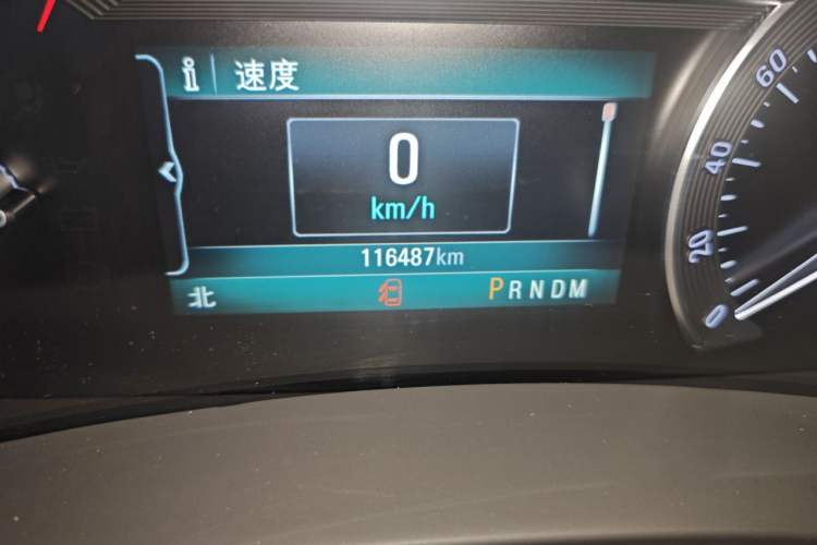 Used Buick GL8 2017 ES 28T Luxury Model China V Standard Odometer Close Up