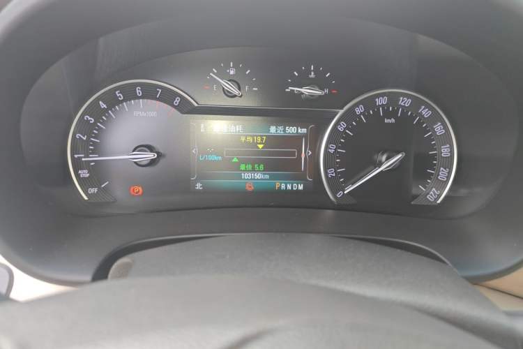 Used Buick GL8 2017 ES 28T Comfort Model China V Standard Odometer Close Up
