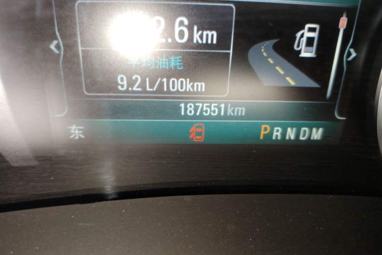 Used Buick GL8 2017 ES 28T Luxury Model China V Standard Odometer Close Up