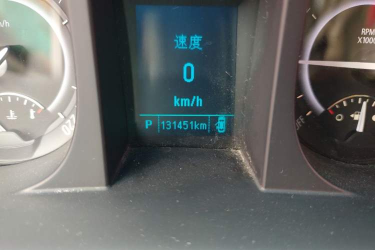 Used Buick GL8 2017 25S Prestige Version China V Standard Odometer Close Up