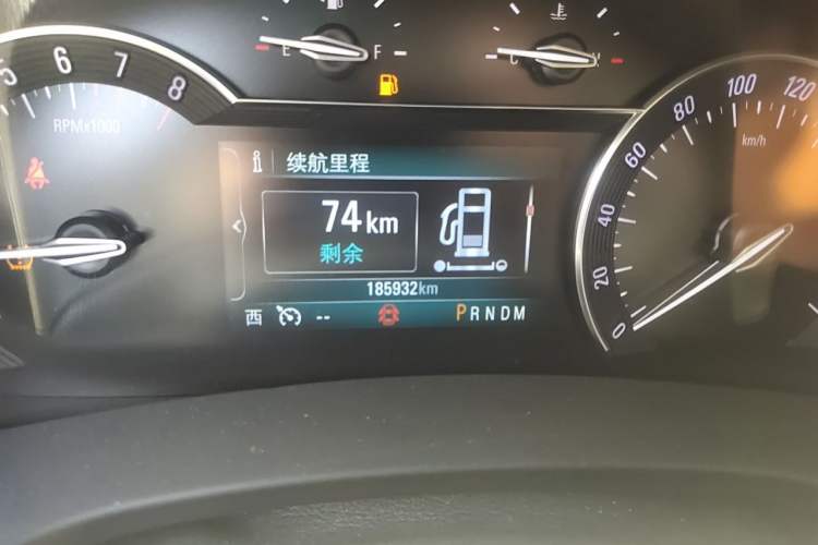Used Buick GL8 2017 ES 28T Comfort Model China V Standard Odometer Close Up